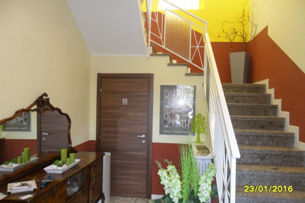 Location Lory Ξενοδοχείο Busto Arsizio Εξωτερικό φωτογραφία