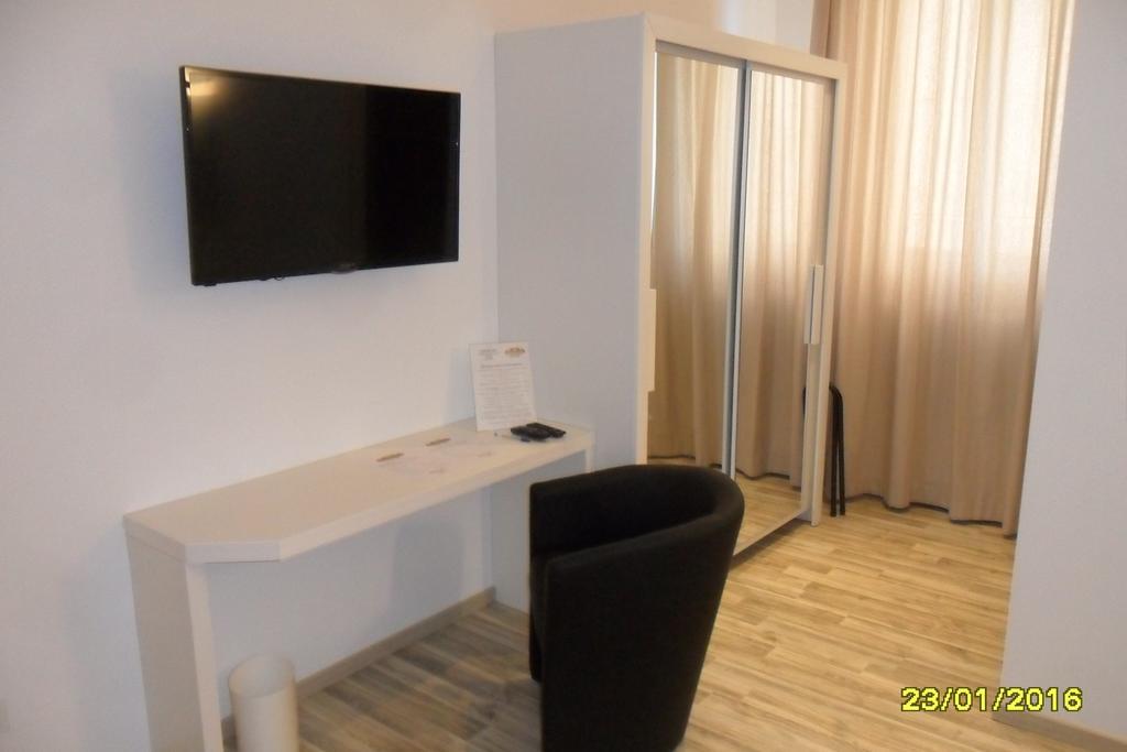 Location Lory Ξενοδοχείο Busto Arsizio Εξωτερικό φωτογραφία